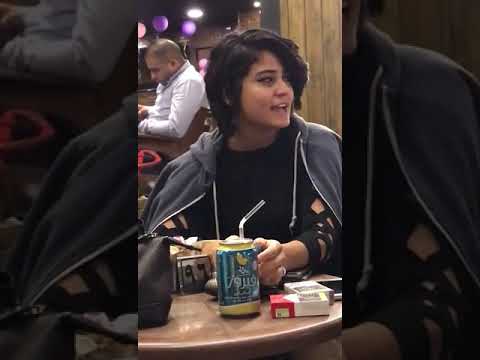 عالم تعبانه
