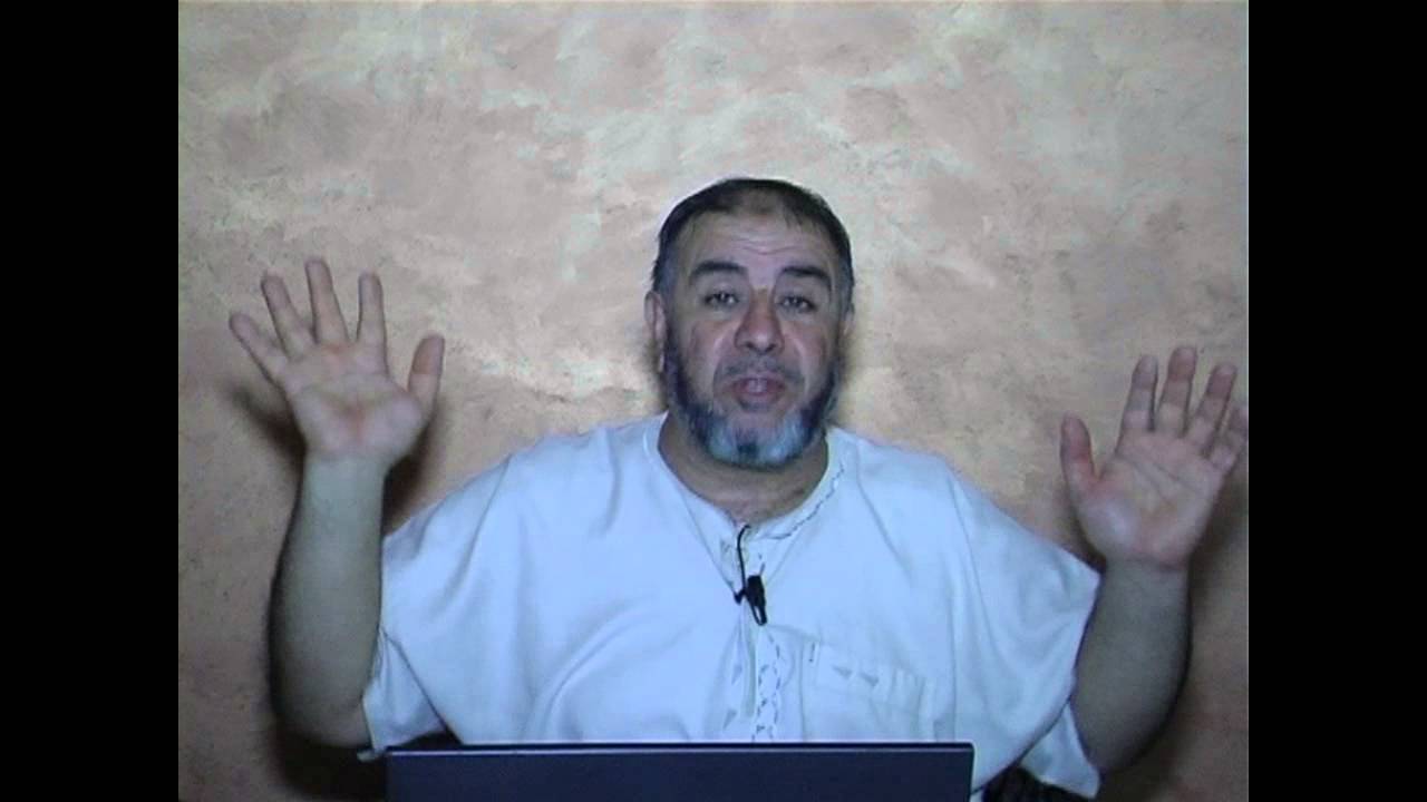 هل يجوز قبول مال و أكل من يتاجر في الخمور ؟