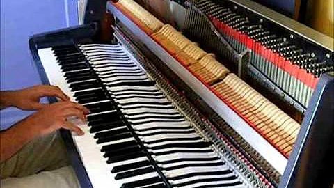 Piano LINDNER