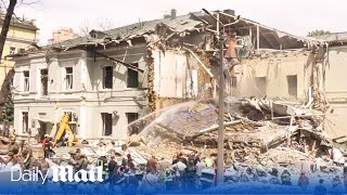 LIVE: Kyiv children's hospital hit in Russian attack screenshot 4