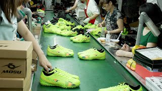 Great, 10 million pairs produced per year. On-site production process in the football boot factory