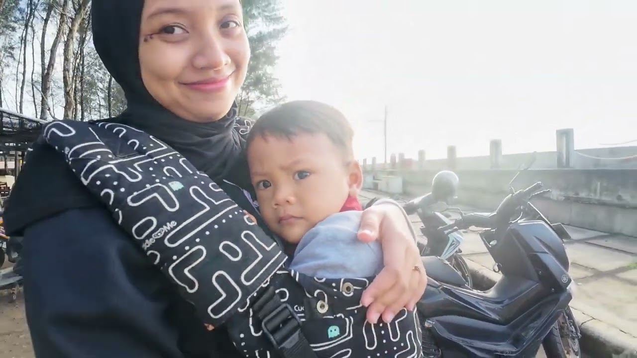 JALAN JALAN PAGI RAMADHAN - PANTAI KEMIREN