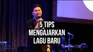 Download Lagu #UWtips | Franky Kuncoro - 5 CARA / TIPS Mengajarkan Lagu Baru ke jemaat MP3 Download Lagu #UWtips | Franky Kuncoro - 5 CARA / TIPS Mengajarkan Lagu Baru ke jemaat MP3
