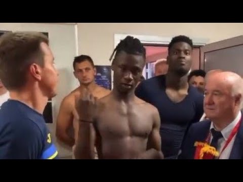 Eduardo Camavinga visits Ukraine dressing room, hands out France shirt#Camavinga#France#Ukraine