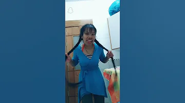 هيهيهيهيهيهي ذي اكثر وحده تضحك لما ترقص لا اي اغنيه 