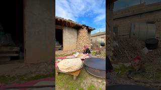 Anadolu’da Önce Kadın Uyanır, Sonra Güneş Doğar☀️Doğunun Yöresel Ekmeği Nanê Sêlê(Sac Ekmeği)😍