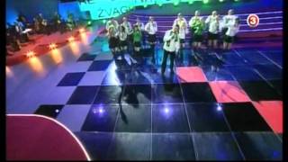 Video thumbnail of "Deivydas Zvonkus ir Zaliasis Telsiu Choras   4 akordai Lietuviu dainu popuri Zmones 2010"