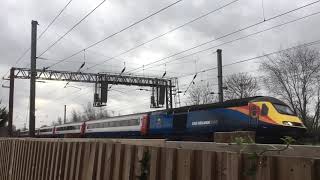 (Advent S2 Day 20) EMT 43484 and 43467 pass near St Albans City