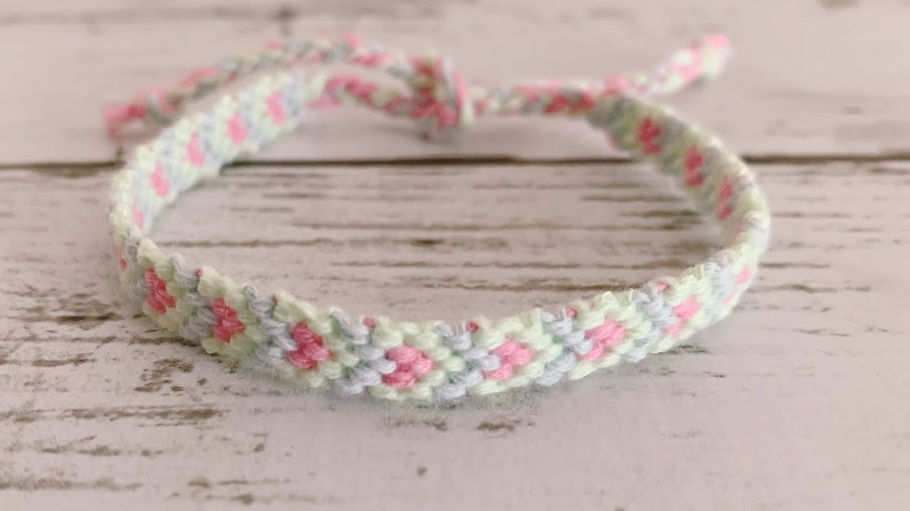刺繍糸6本、2種類の編み方を3段繰り返すだけのハートミサンガ - YouTube