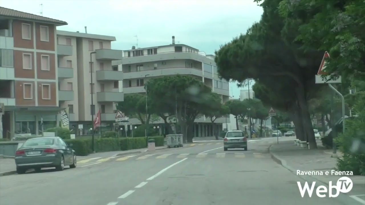 Problema rifiuti a Lido Adriano. Petizione dei residenti, ma molti i comportamenti scorretti