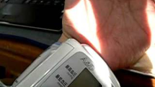 20091027_07：38_A＆D UB-328 手首式血圧計で測定