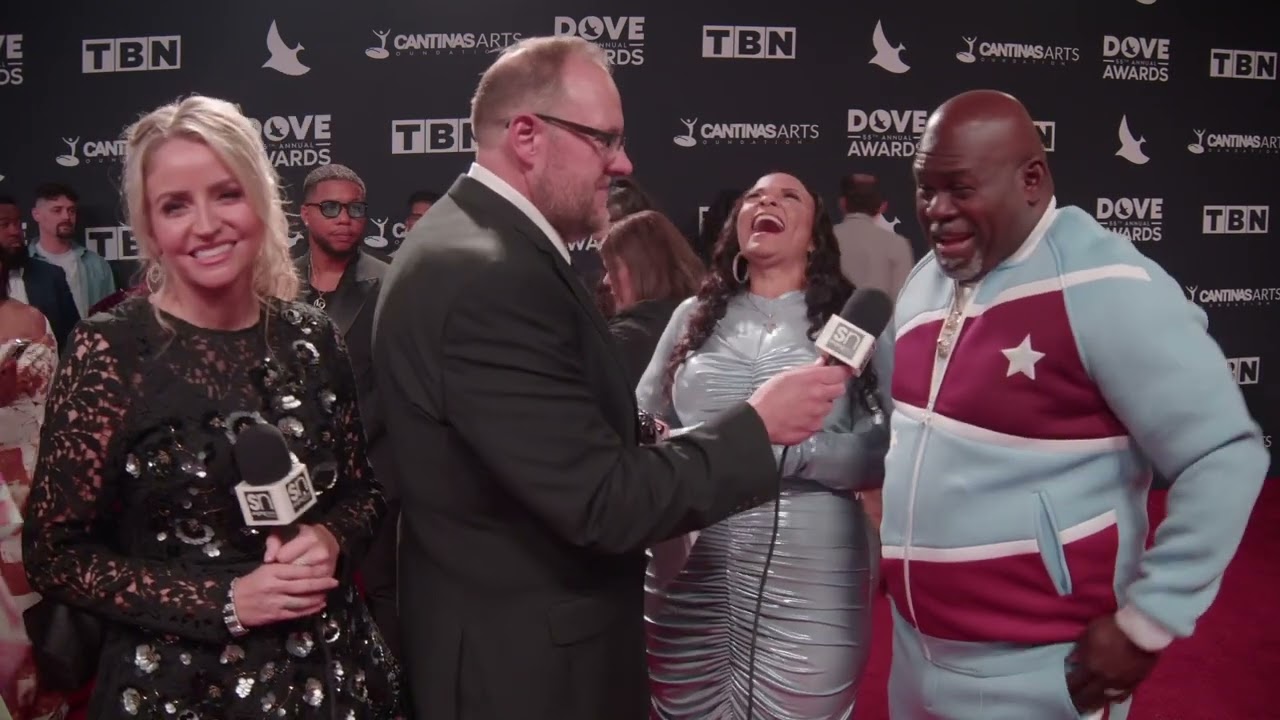 GMA Dove Awards Red Carpet Interview - Dave & Tamela Mann
