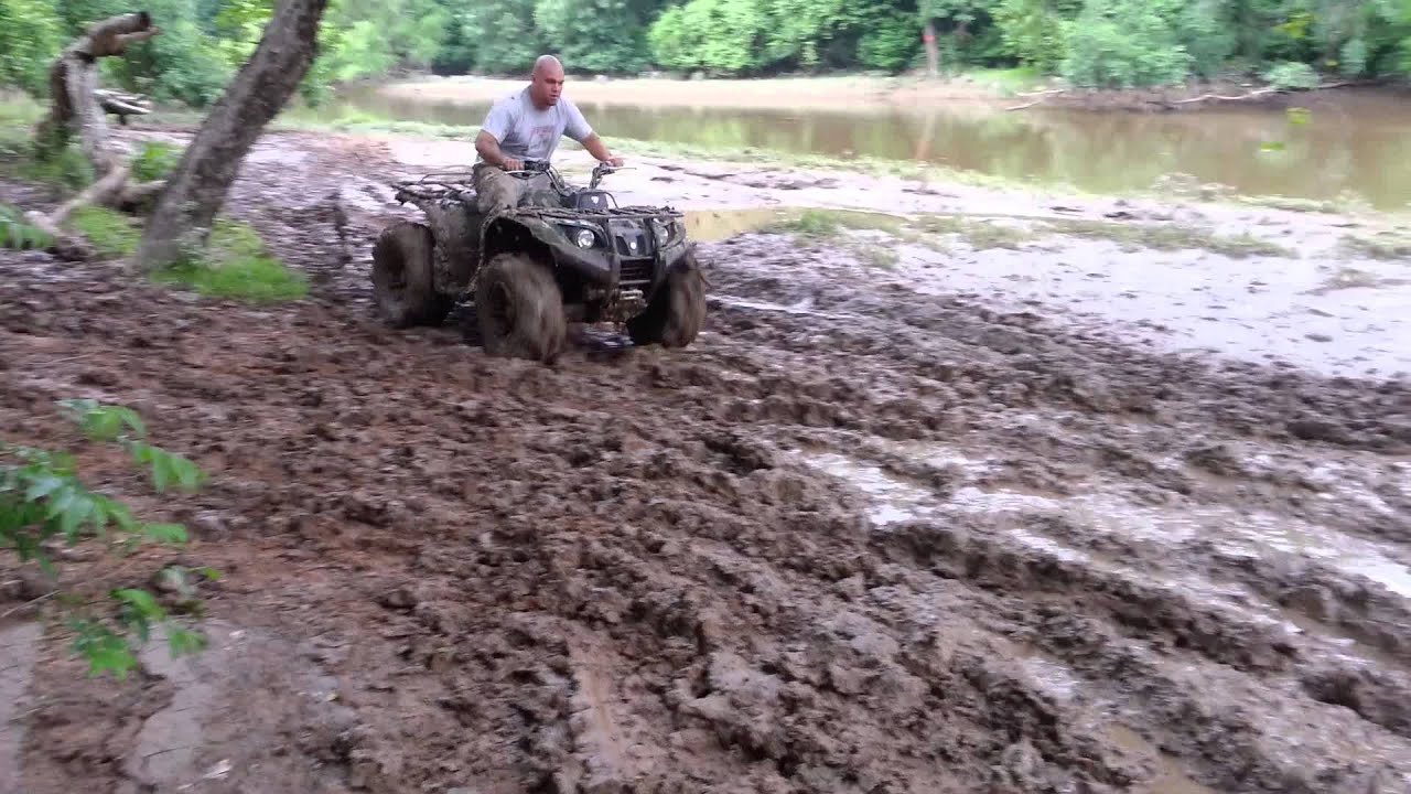 muddin on 4 wheeler busco beach YouTube