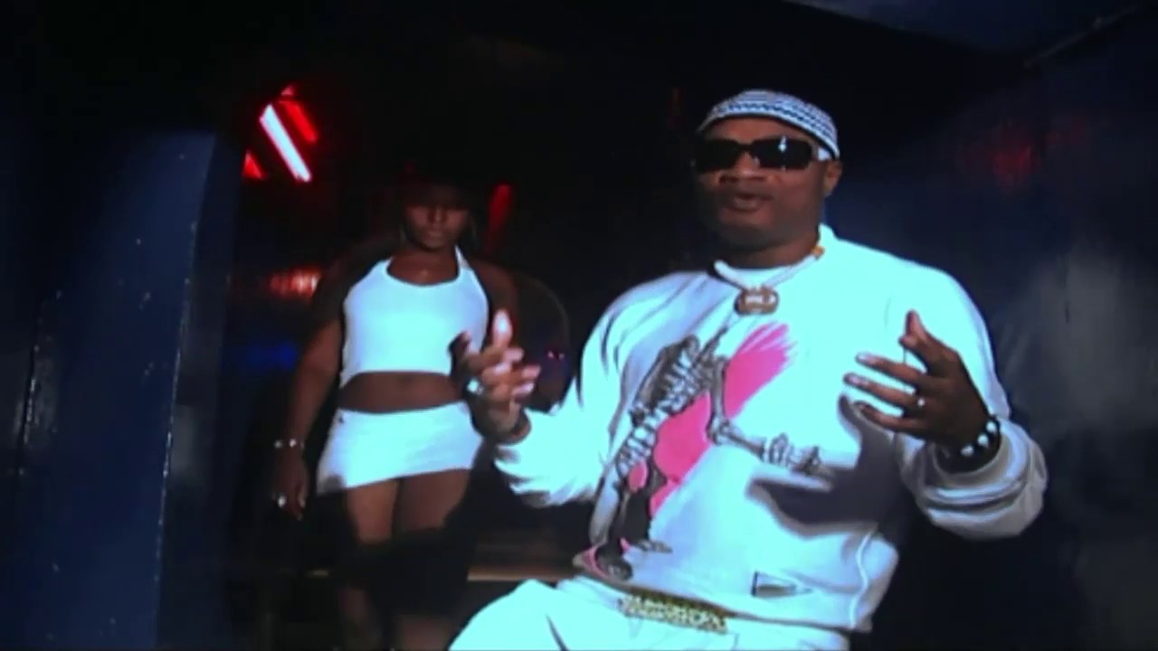 Obejrzyj Koffi Olomide - Chez Temba (Clip Officiel) w YouTube Obejrzyj Koffi Olomide - Chez Temba (Clip Officiel) w YouTube