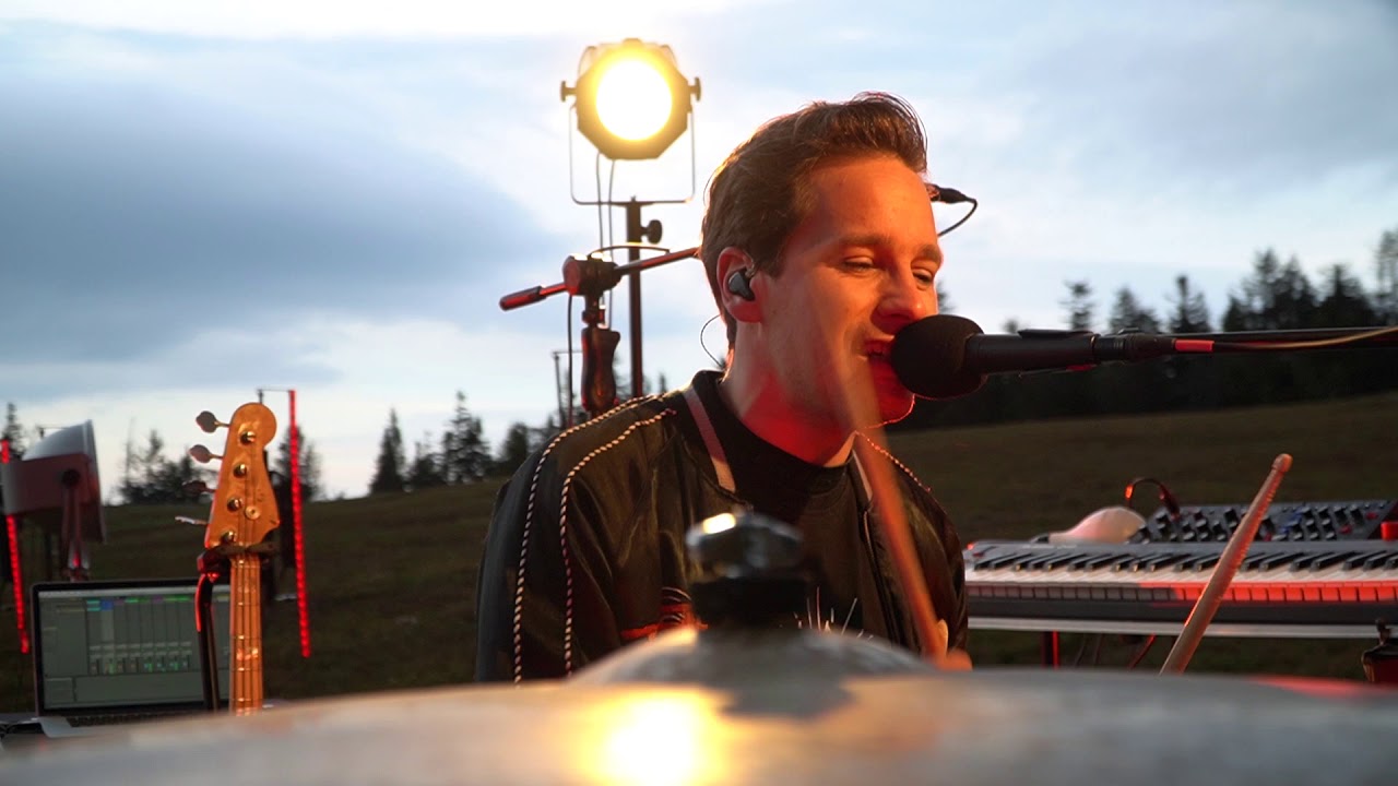 Watch Krzysztof Zalewski - Polsko (Solo Act Live z Żywiecczyzny) on YouTube Watch Krzysztof Zalewski - Polsko (Solo Act Live z Żywiecczyzny) on YouTube