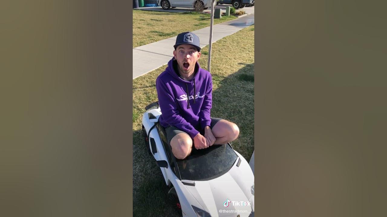 Stradman's girlfriend flexing Aventador on Him. YouTube