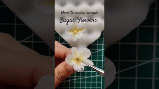 Easy Gum Pastesugar Flowers For Beginners Quick Tutorial Of Sugar Flowers For Cakes & Cupcakes