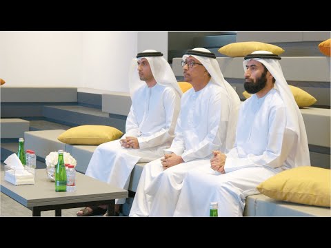 زيارة كل من مدير عام بلدية دبي ومدير عام دائرة الموارد البشرية لحكومة دبي إلى مركز تطوير المواهب 