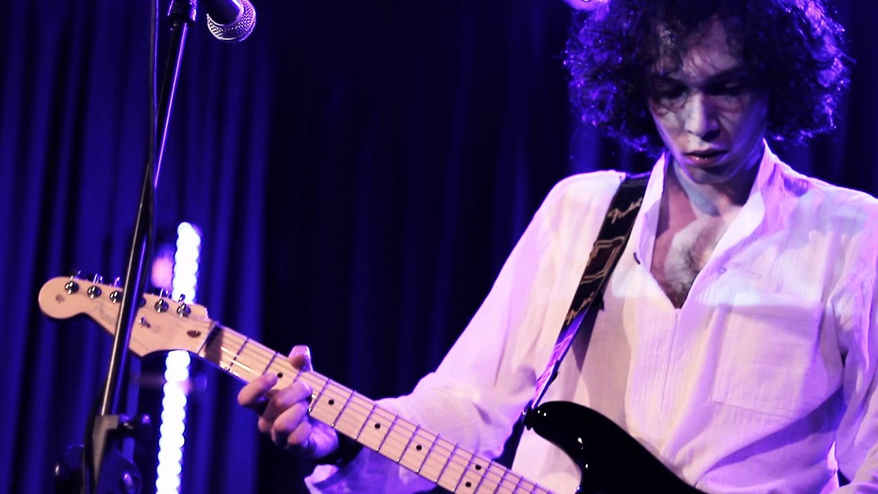 FINISTER LIVE - Tender Club, 29/1/2016 - A DECADENT STORY