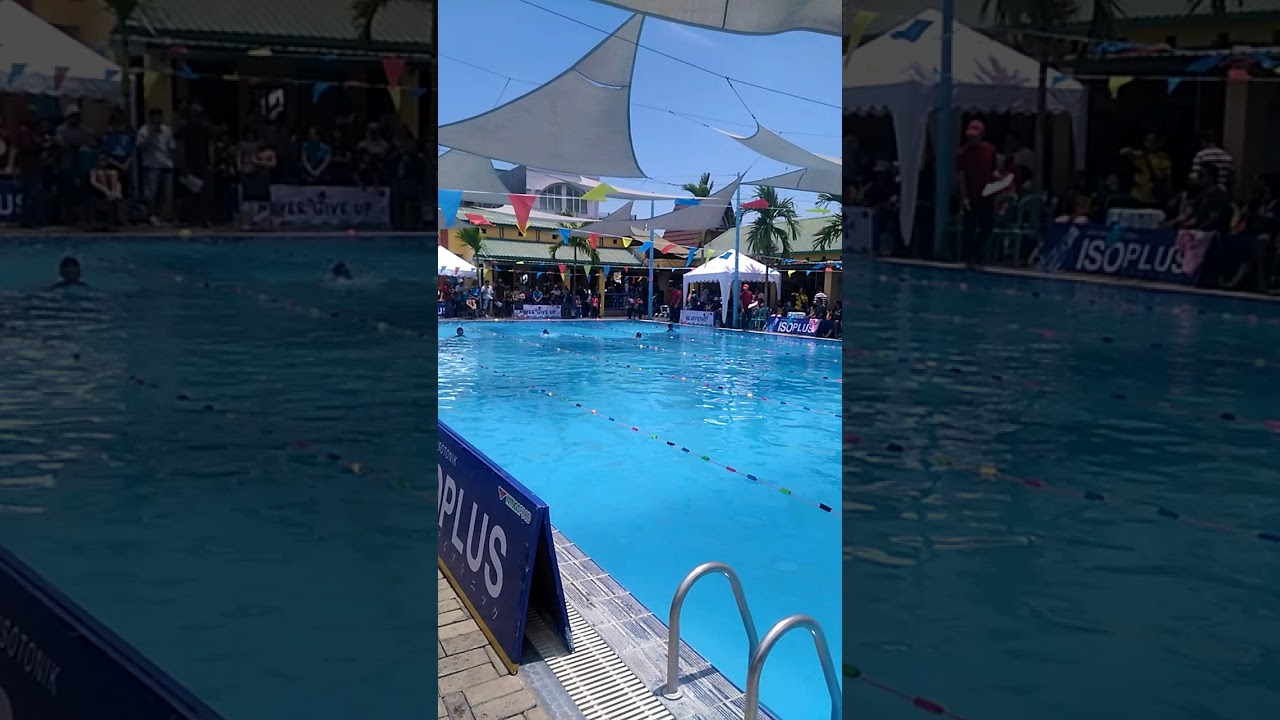 renang di G Walk surabaya 