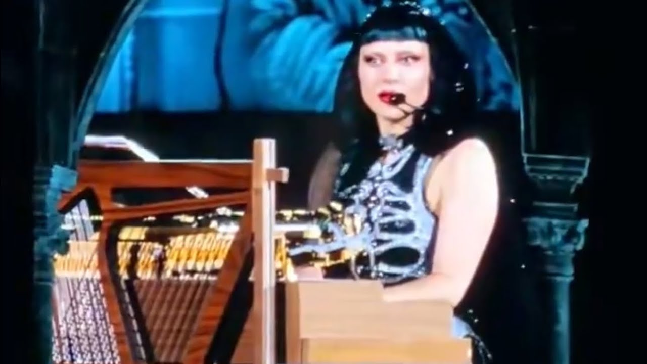 Lady Gaga - Dance In The Dark - Mayhem Ball in Tokyo, Japan Night 2