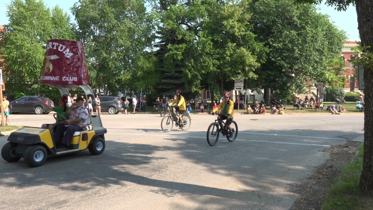 🇺🇦✨ Canada's National Ukrainian Festival Parade | Dauphin, Manitoba ✨🇺🇦