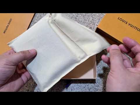 Louis Vuitton Pacific Taiga Multiple Wallet Review & Unboxing (Virgil  Abloh) 