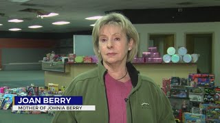 Johnia Berry Toy Drive to distribute toys for 21st year, extends donations into Thursday