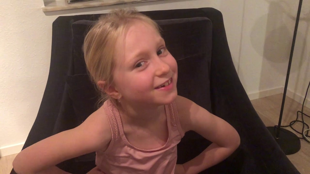 Cornelia & Alice fyller år!