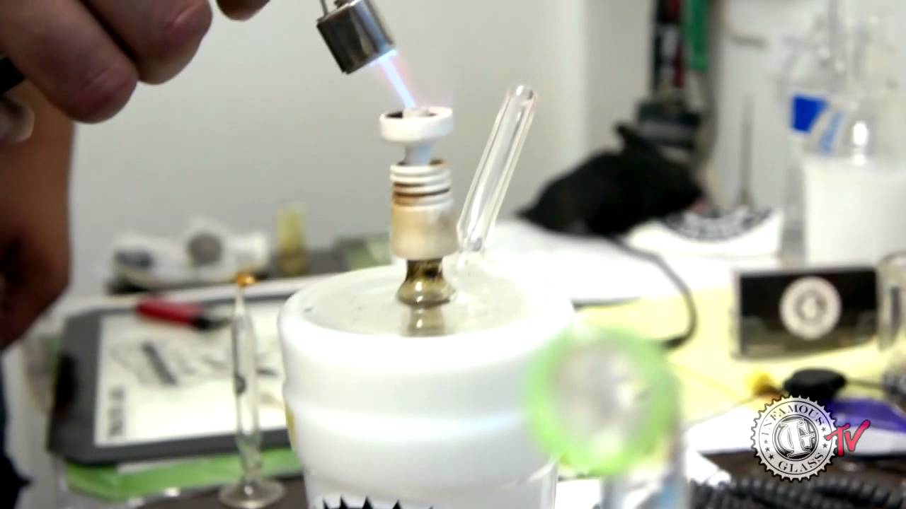 the WAX Movement Infamous Glass Sticky Solutions Dab Pads Mr dabbinport Presents