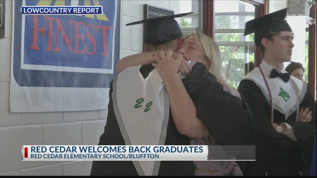 Lowcountry graduates return to elementary school for one last walk