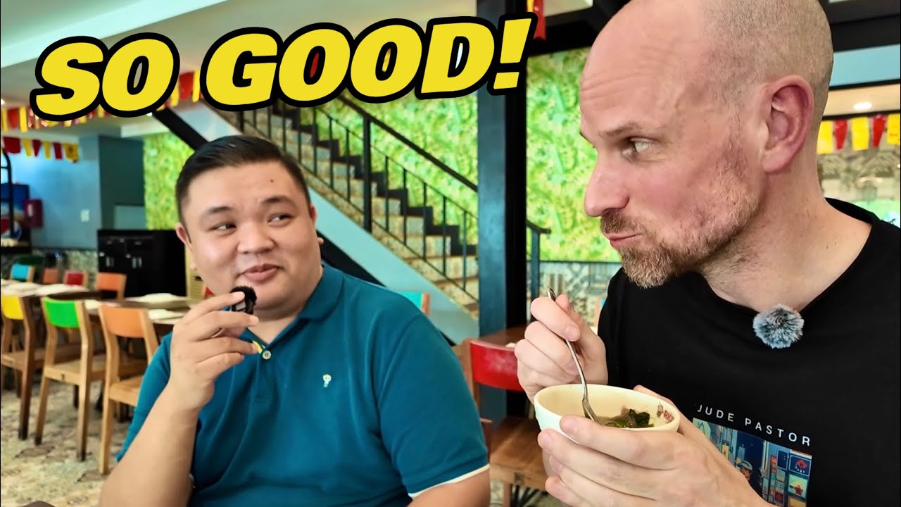 Trying Lechon for the First Time in Cebu 🇵🇭