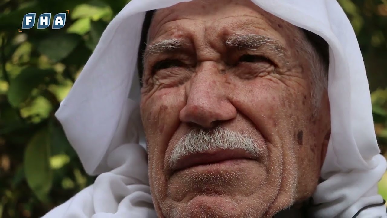 العم أبو خالد ذو الثمانين عاماً في بلدة كللي ورث عن أبيه مهنة التجبير العربي