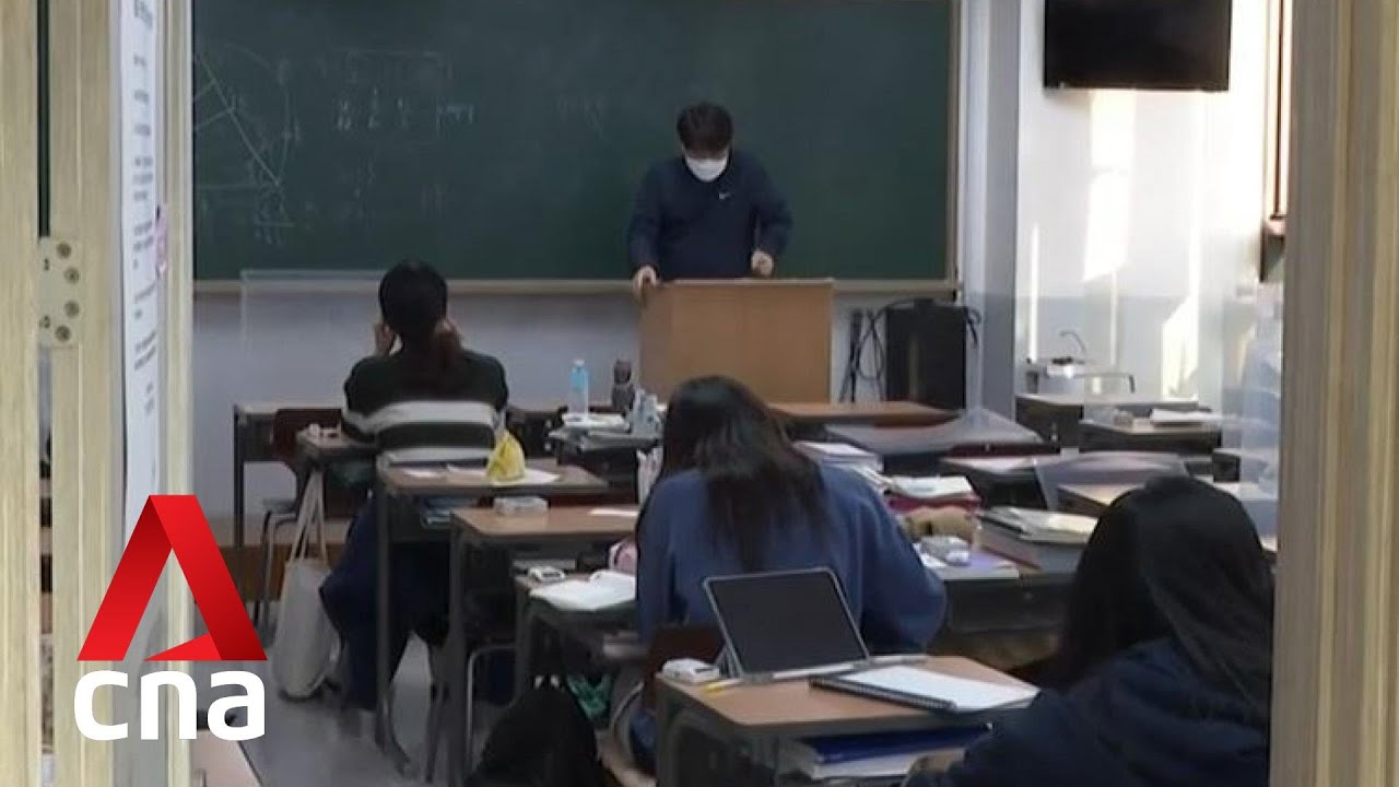 South Korea holds college entrance exams amid COVID-19 - youtube