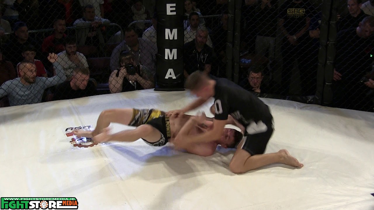 Nathan Kenna vs Max Lally - Cage Legacy 9 newspaper mockup