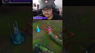 Im so confused #leagueoflegendsmemes #fyp  #lr #leagueoflegends