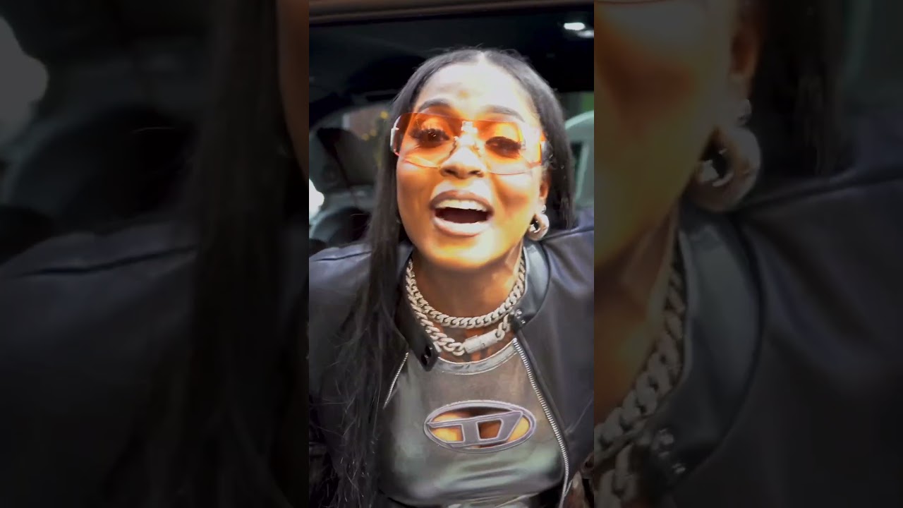 Tell a Gal seh mi deh inna mi Bag &ldquo;she&rsquo;s a fan&rdquo;  🏆 #shorts