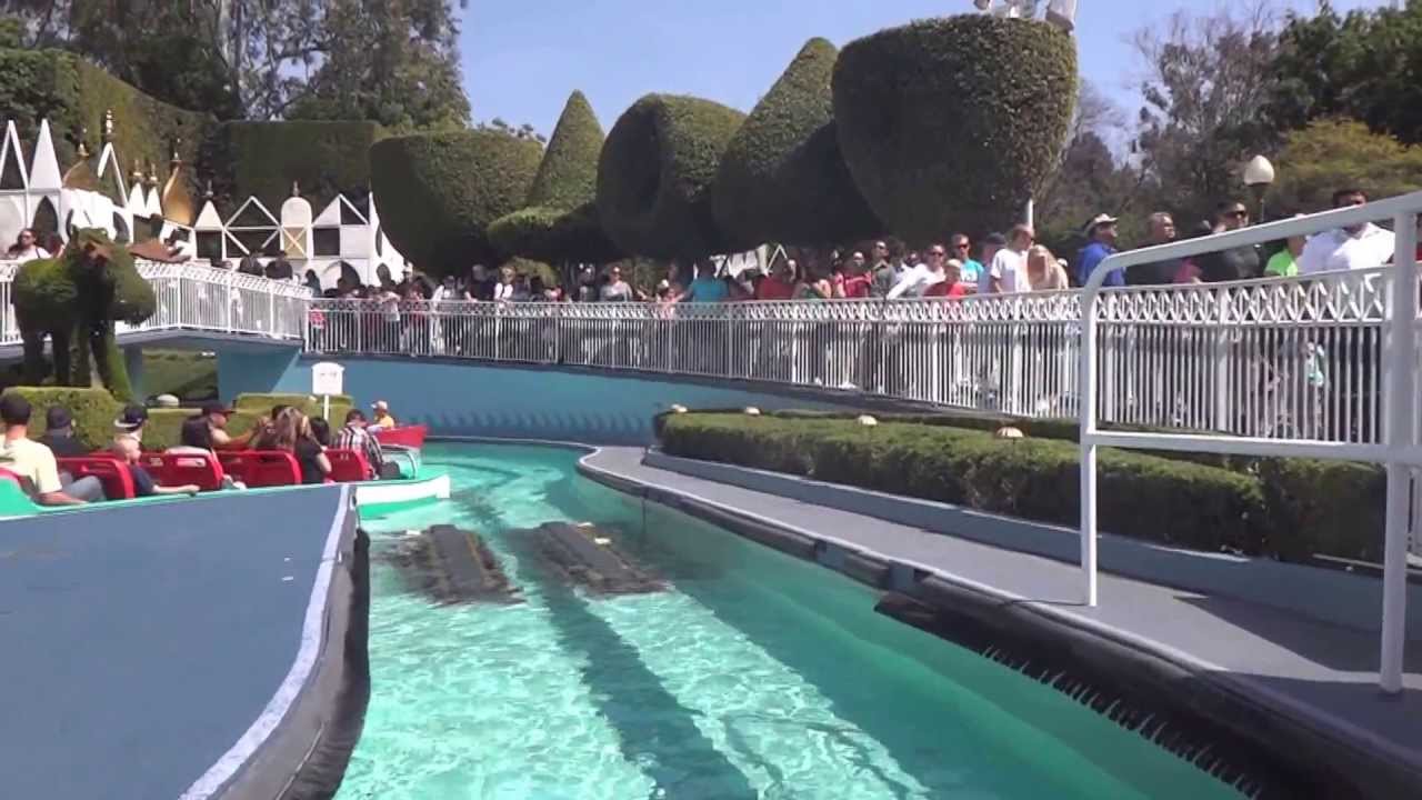 IT'S A SMALL WORLD FRONT SEAT DISNEYLAND 2013 (1080P HD)