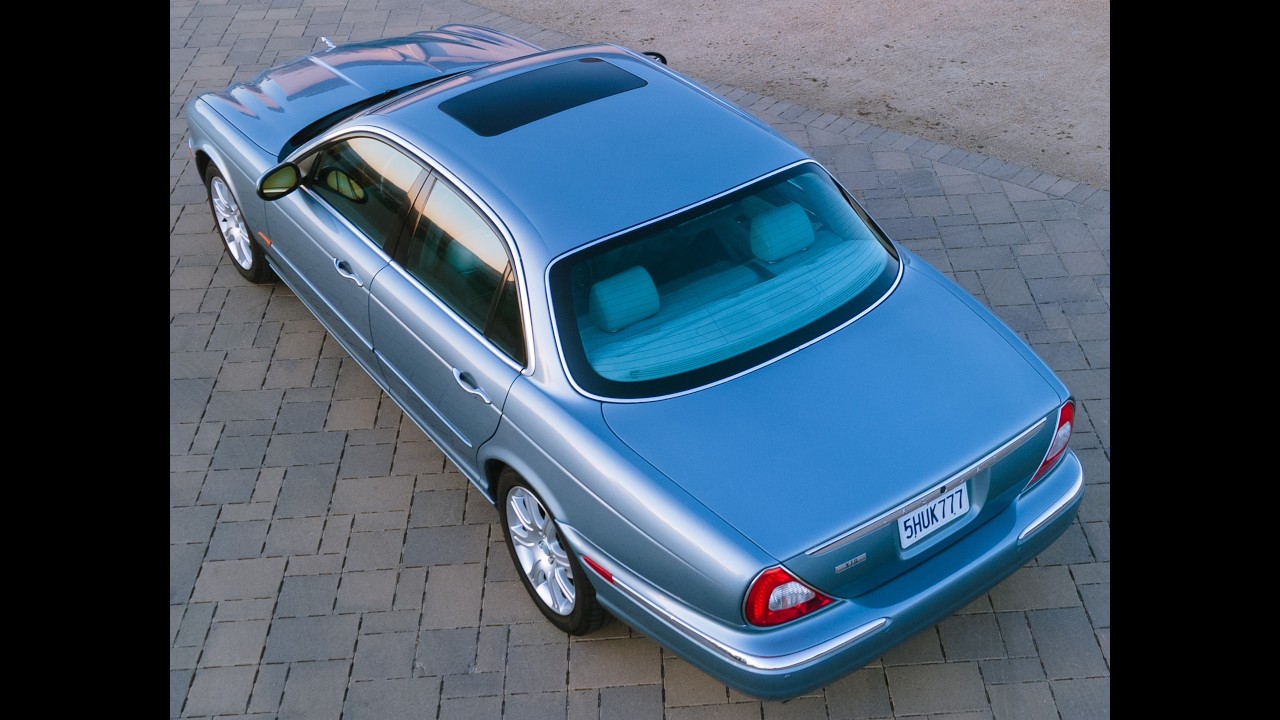 2004 Jaguar XJ8 Driving Video for Bring a Trailer No Reserve Auction