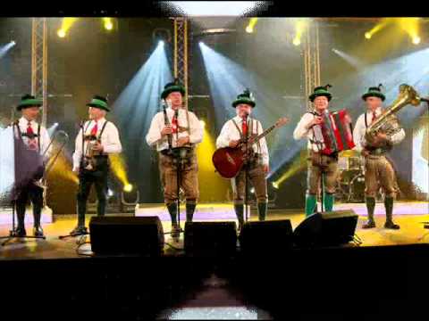 Kern Buam - I lieg' im Straßngrabn