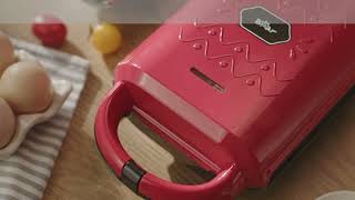 Bear 2-in-1 Mini Waffle Maker DBC-P05B1 Removable Non-Stick Plates Cool Touch Locking Handle