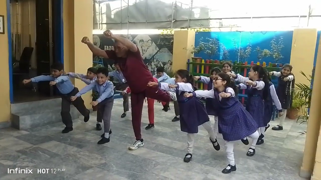 Native School Fazal Campus 24 09 25 Karate YOGA, Balance of body on one leg , Like Super man 💪🏼🥊🥋🇵🇰🏸