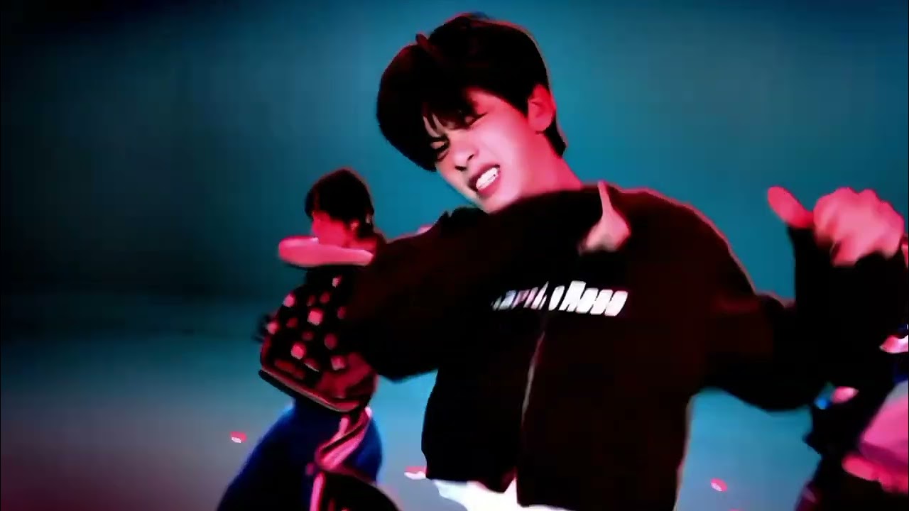 TXT UPSIDE DOWN KISS 4K TWIXTOR WITH CC (GIVE CREDITS) #txt #kpop #mv #twixtor #4K #cc