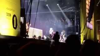 Paramore Pressure Flip @ Leeds Festival 2014