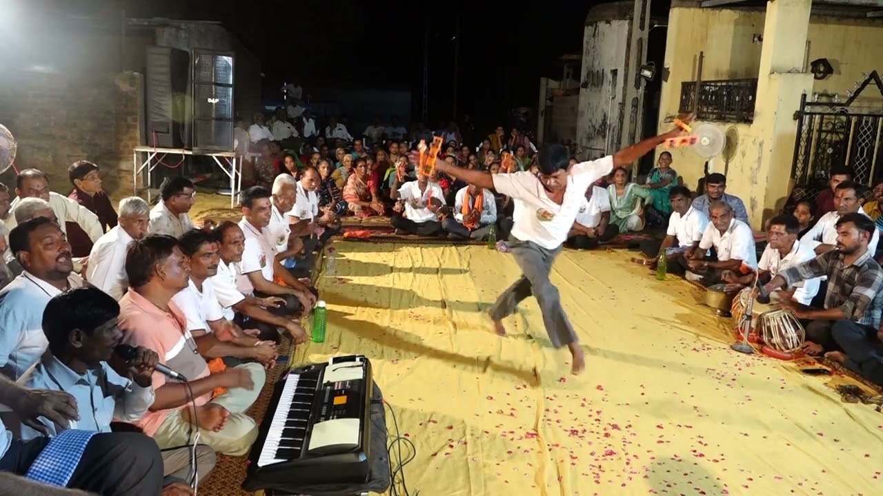 સૂન મારી સુરતા......! સંતવાણી ભજન...! આ ભજન ને સેર કરવાનું ભુલતા નહીં,આવી સંતવાણી આચેનલ માં મલશે!