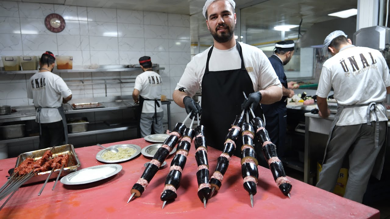 Али Назик Кебаб – любимое блюдо Османской империи XVI века, любимое и по сей день