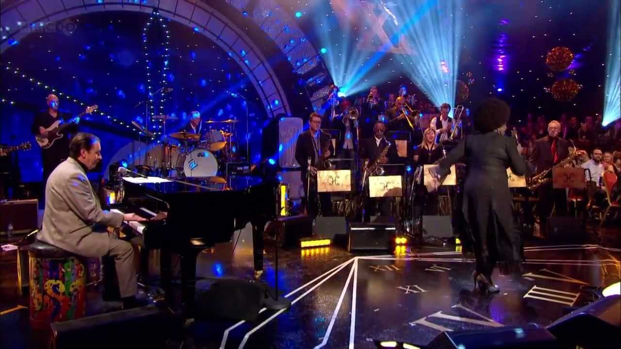 Betty Wright - In The Middle Of The Game (Jools Annual Hootenanny