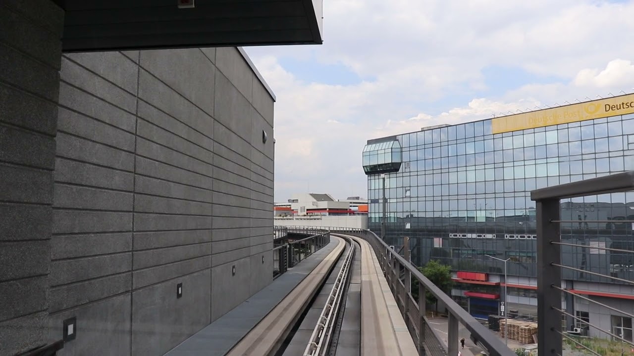 Flughafen Frankfurt - per Sky Line Train vom Terminal 2 zum Terminal 1