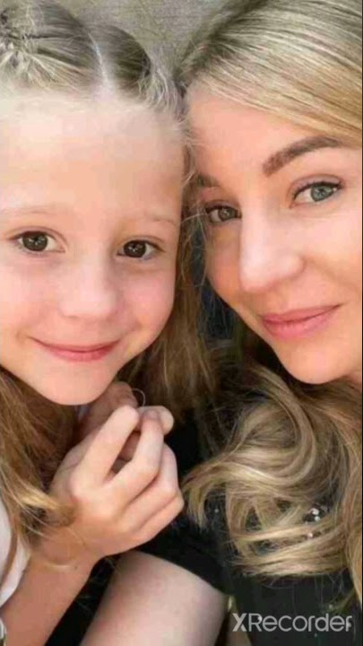 Like Nastya with her mom and dad👨‍👩‍👧❤️🧡❤️🧡