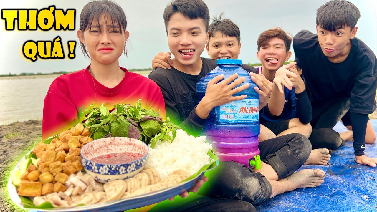 Hoàng Phúc | Thử Thách Cắm Trại Mukbang Bún Đậu Mắm Tôm - Mùa Nước Nổi